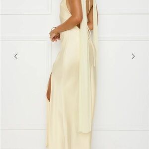 Elegant Butter Yellow Maxi Dress